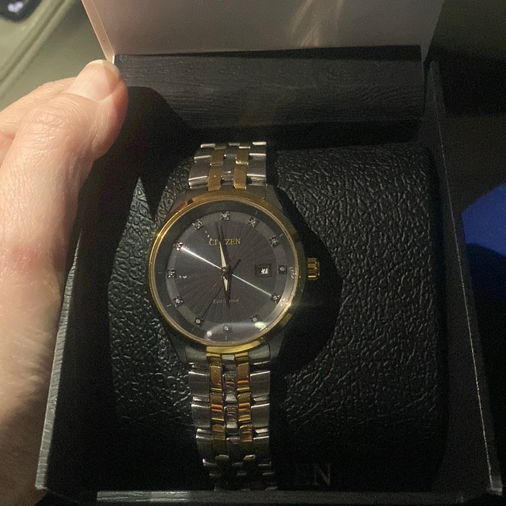 Citizen eco friendly watch in like new condition. Has original box
